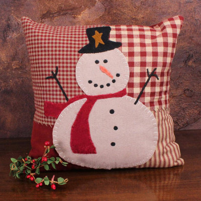 C Snowberry Pillow 14"