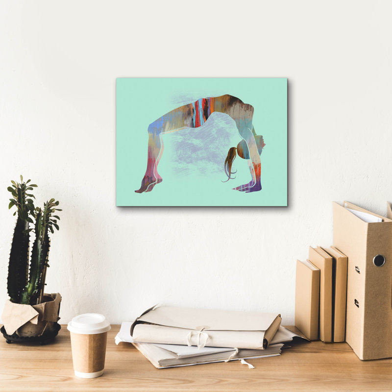 «Upward Bow Pose Moon» par nom d'artiste, H 12 po x l 16 po x P 0,75 po