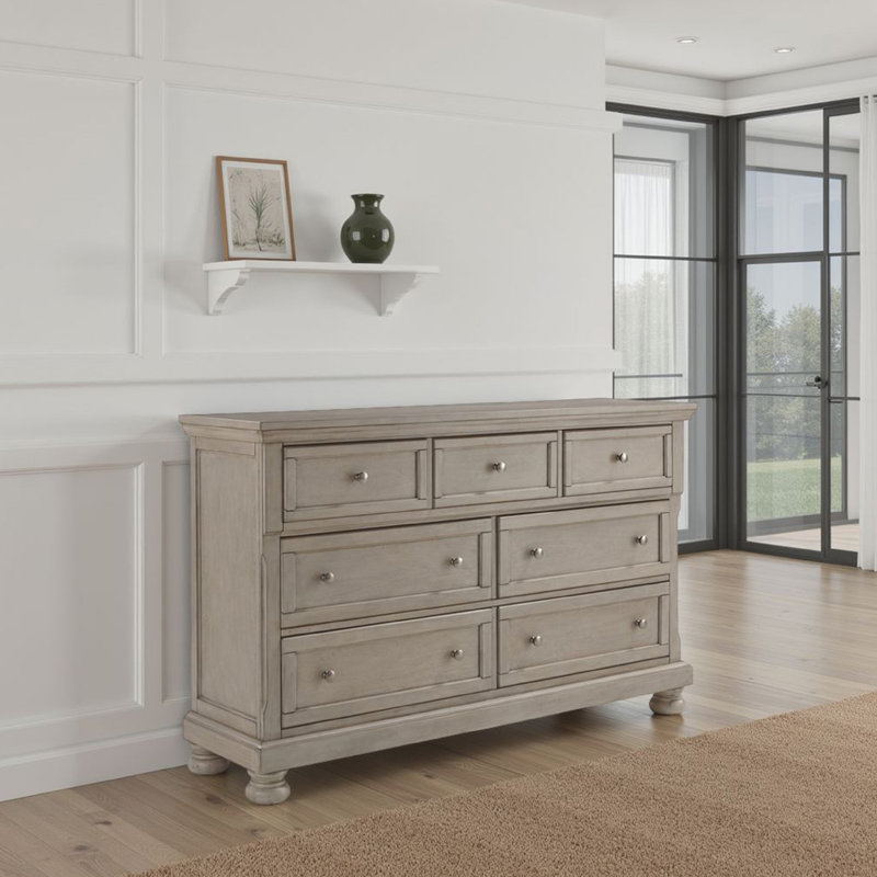 Ryno Wide Dresser, 7 Drawers, Pull Out Tray, Silver Round Knobs, Gray