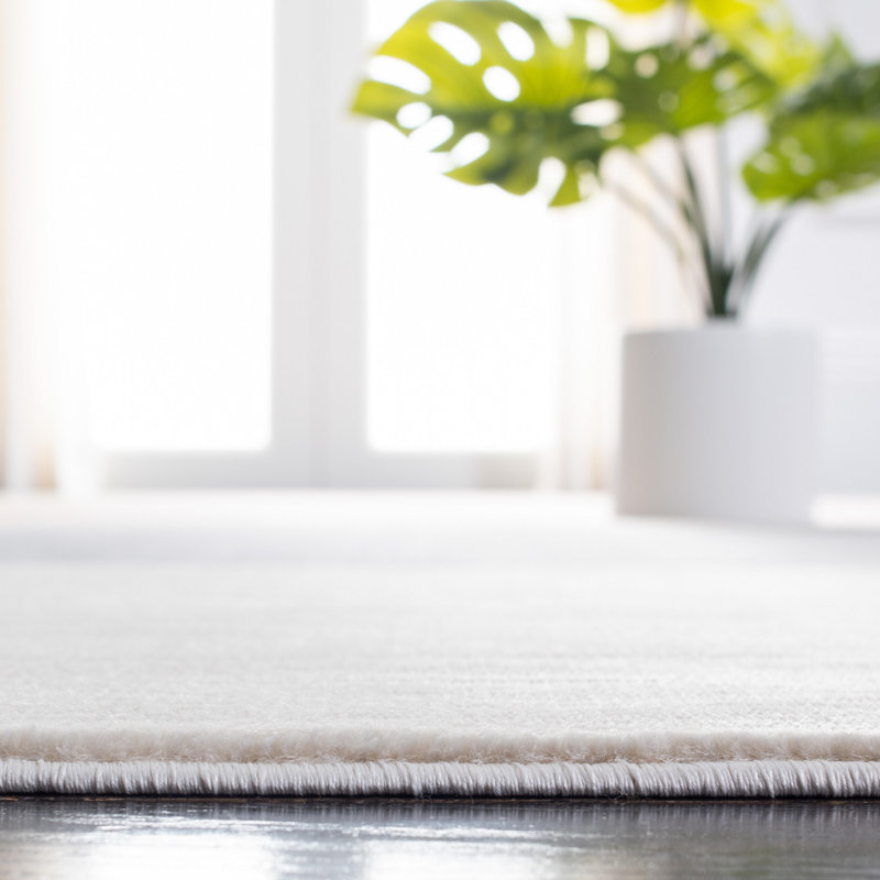 Aslin Geometric Ivory Area Rug, Runner 2'2" x 5'