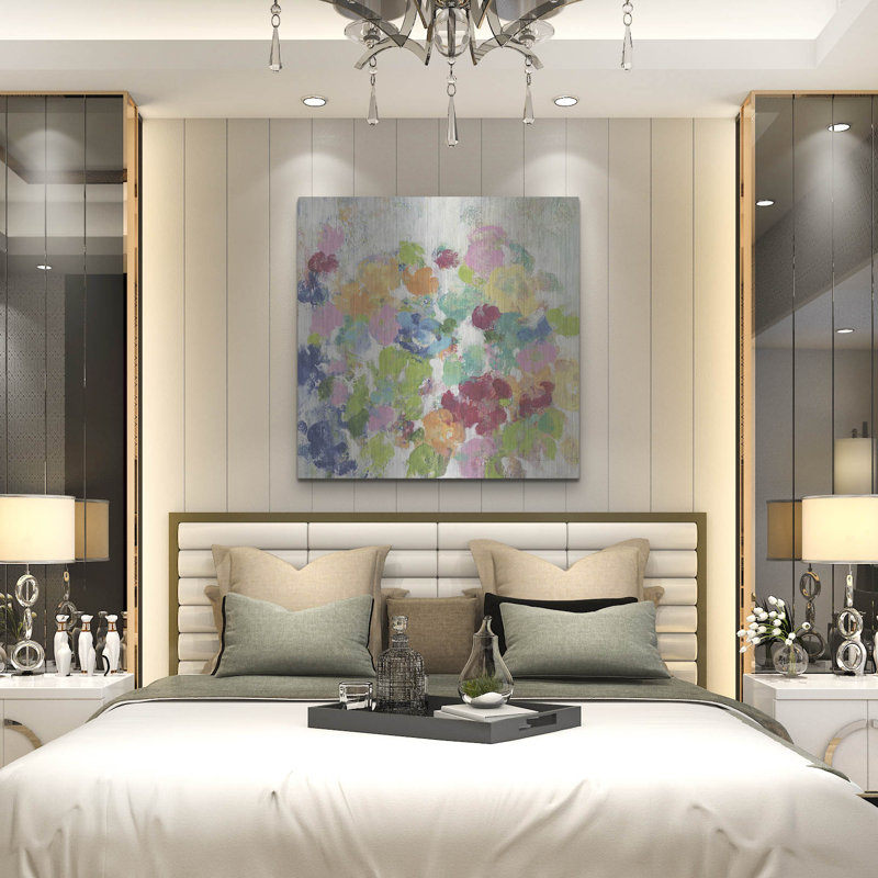 «Hydrangea Bouquet III» par Silvia V «Hydrangea Bouquet III» par Silvia Vassileva, H 36 po x l 36 po