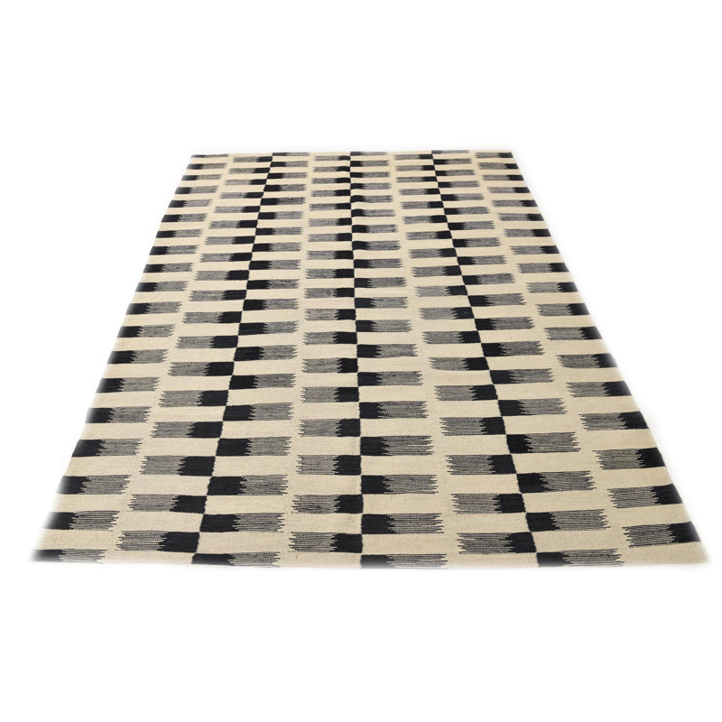 Tapis noir et blanc Newsom