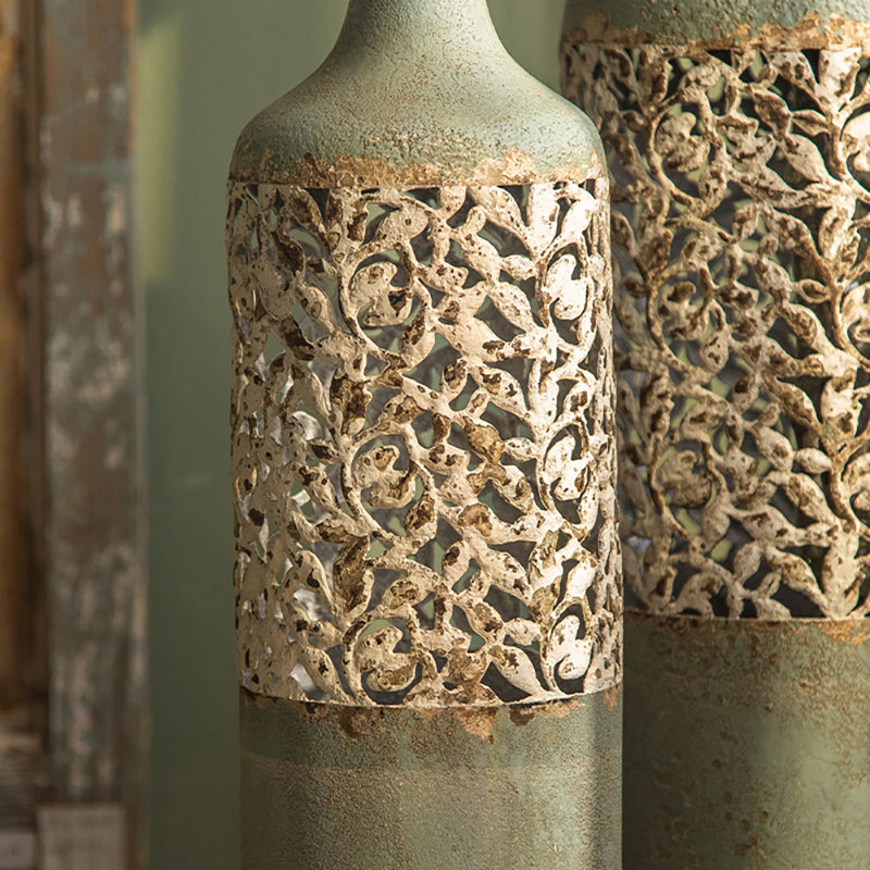 Grand vase en métal 20,3 po French Country