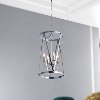 Lustre à intensité variable avec quatre lumières et un cadre en fer au fini chromé, idéal pour les salles à manger et les salons