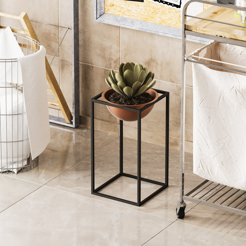 Pot décoratif en métal Becontree Elegant, noir et cuivre, 6,7 x 15,7 pouces | 100% métal durable, poids léger 1,9 lb | Parfait pour les plantes d'intérieur et la décoration intérieure, aucune installation requise, design élégant et polyvalent