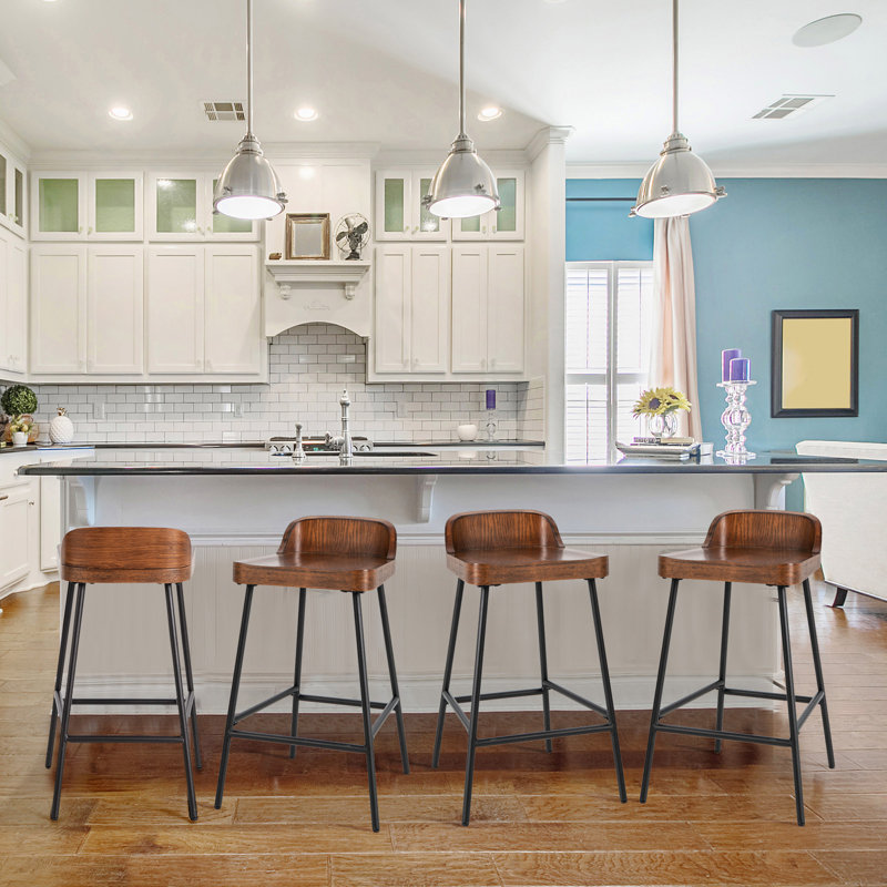 Ishilde Iron Bar Stool