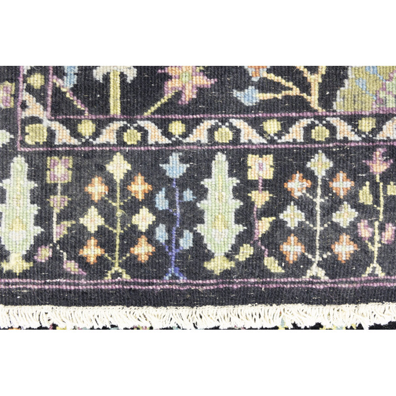 Tapis noir en laine nouvel âge 3 pi 8 po x 5 pi 11 po One-of-a-Kind