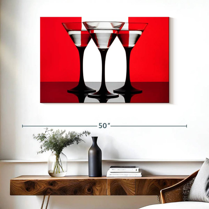 Yarlin trois cocktails Martini, H 26 po x l 39 po