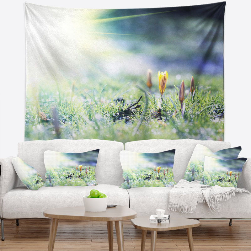 Tapisserie florale, H 68 po x l 80 po