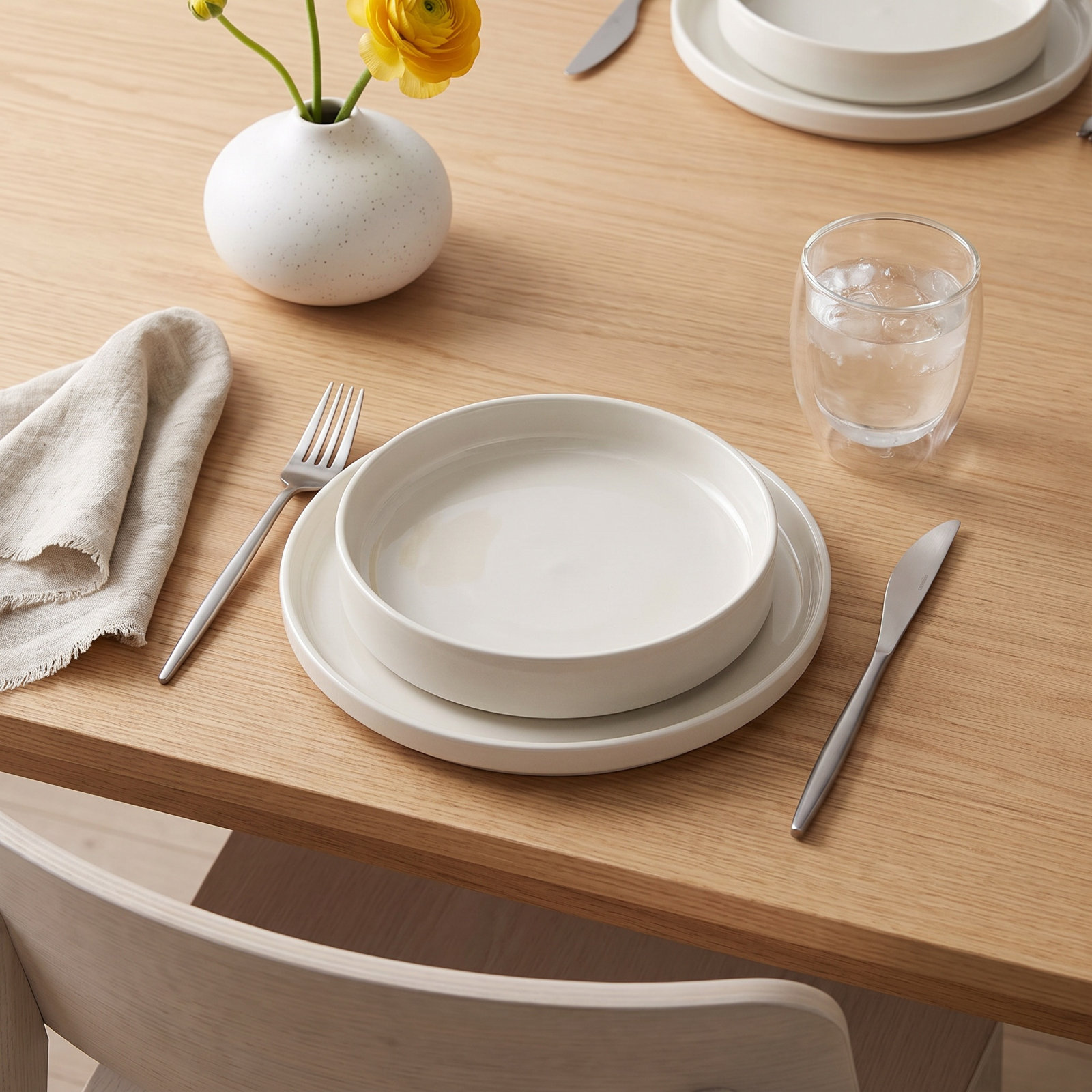 Pilar 8" Salad Plate, Moonbeam/Cream