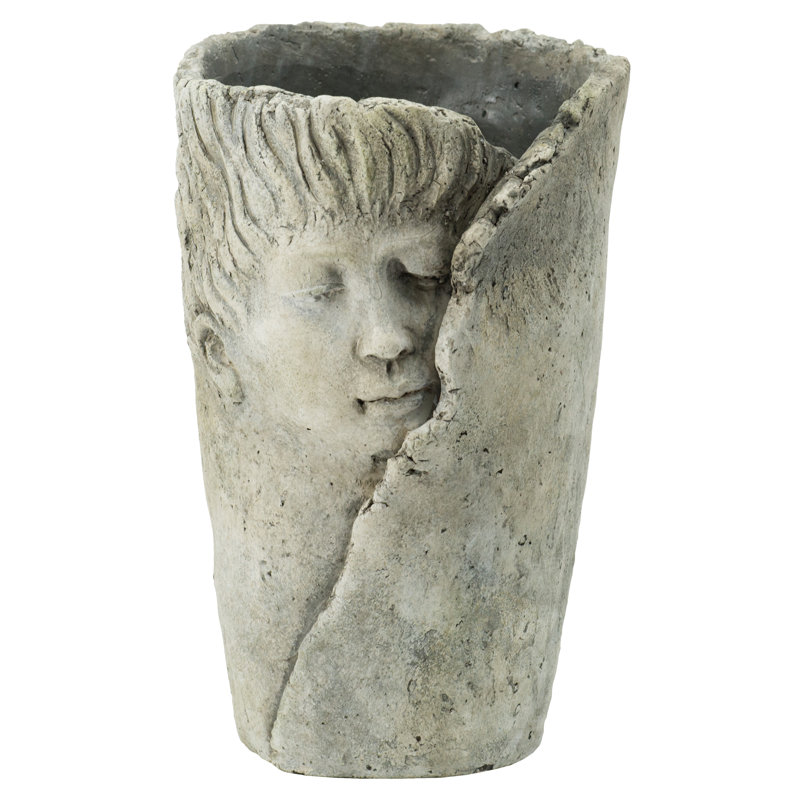 Laloma Statue Planter, 10.8" H x 7.1" W x 7.1" D