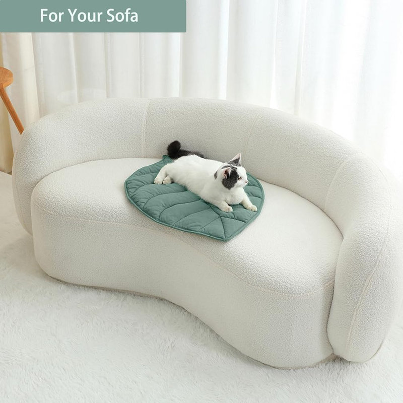 Coussin de lit pour chat en forme de feuille