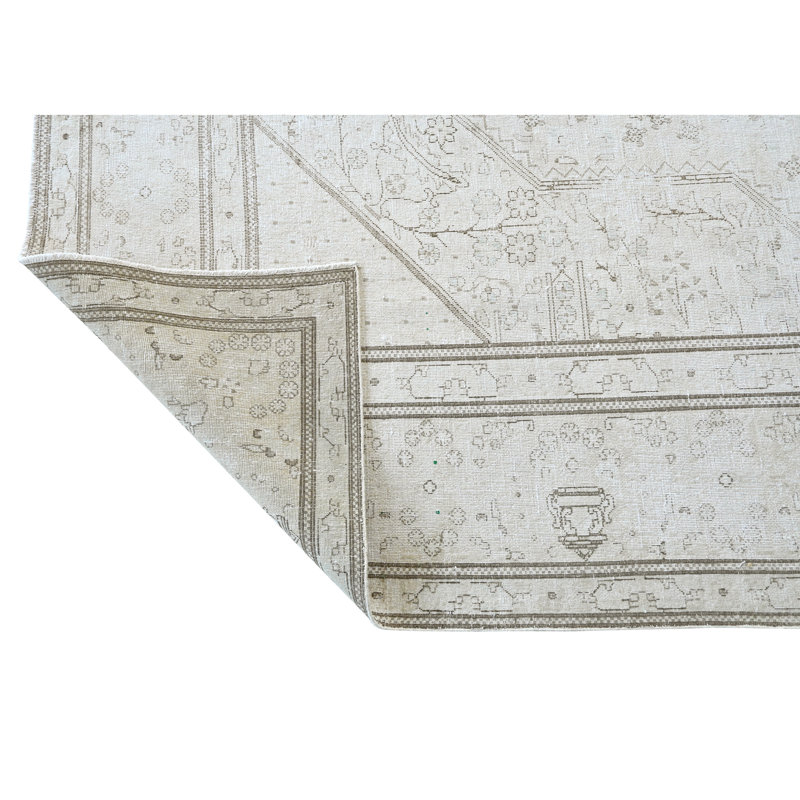 High-Quality Hand-Knotted Ivory Area Rug