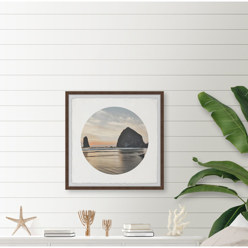 « coastal rock »-reproduction de photo sur papier encadrée, H 18 po x l 18 po x P 1,5 po