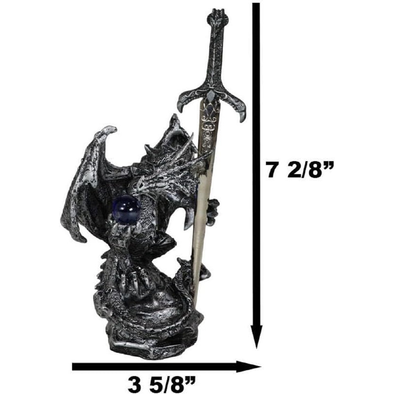 Figurine de fantaisie et de science-fiction faite à la main