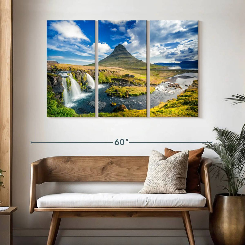 Alvord domine la montagne Kirkjufell, H 32 po x l 50 po