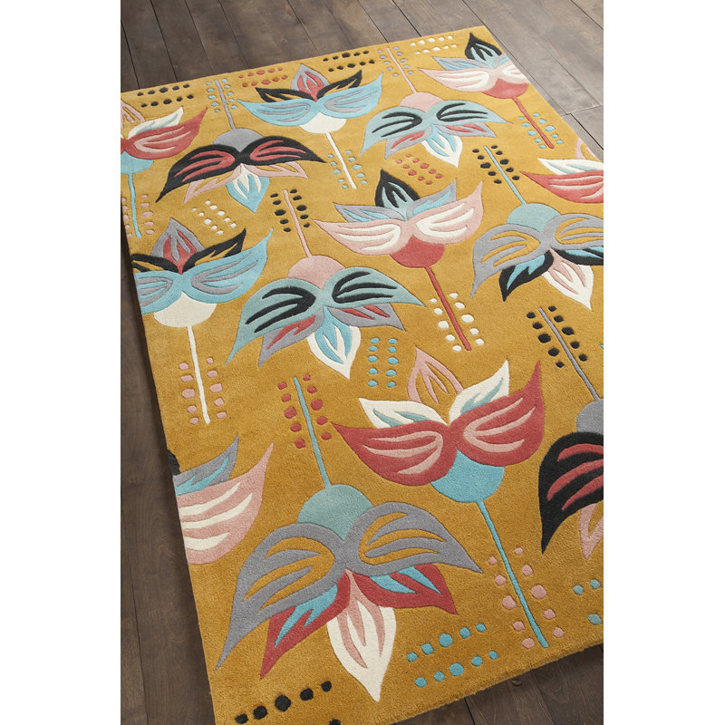 Jessica Swift Wool Floral Area Rug in Yellow, 5' x 7'6"