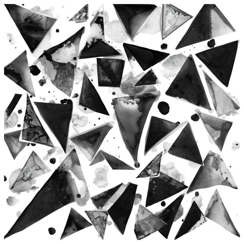Toile tendue avec triangles à encre noire en plusieurs tailles, 32 po x 32 po