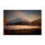Feuillage d'automne et toile de montagne enneigée, conception par Jonathan Zahaurek-639391493