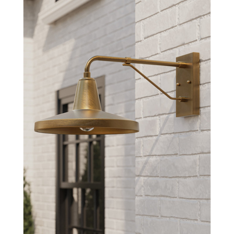 Mariner 1 - Light Outdoor Armed Sconce, Antique Brass