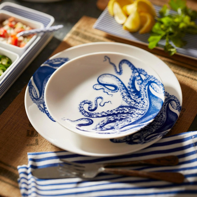 Lucy Porcelain Salad/Dessert Plate