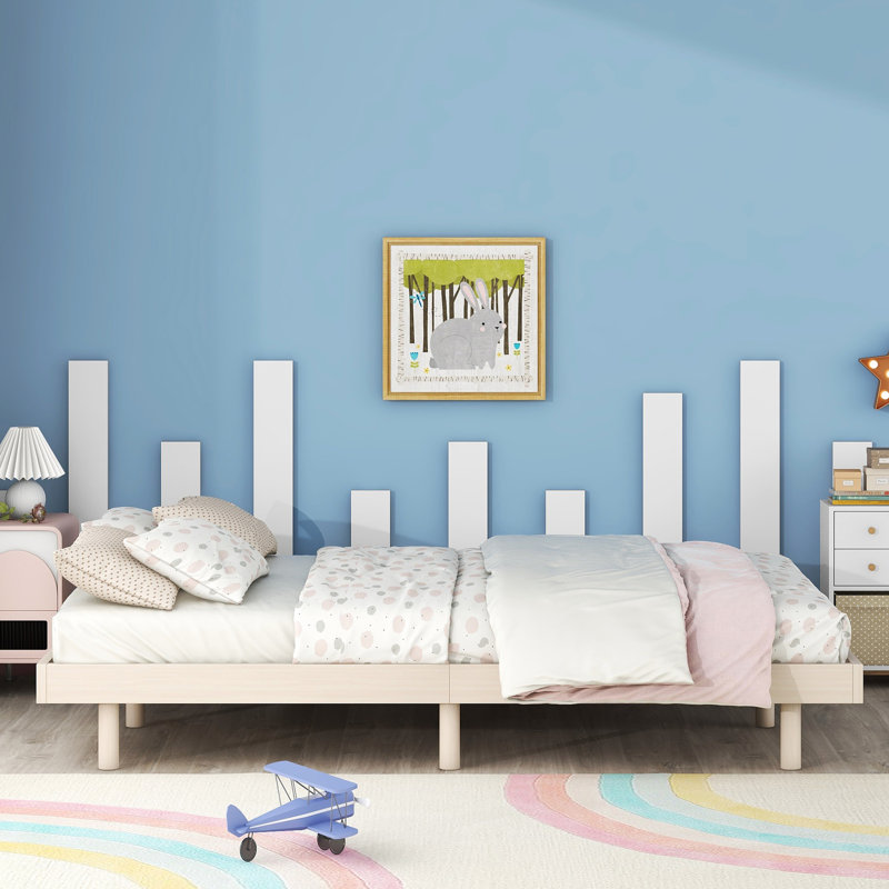 Lit flottant double en blanc délavé - ajoute une touche sophistiquée à la couleur de la chambre à coucher fabriquée avec des matériaux