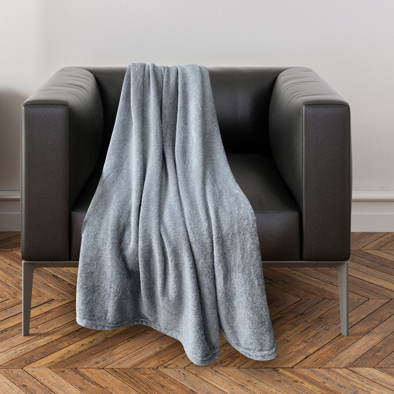 Jeté en peluche Laney gris, Gris