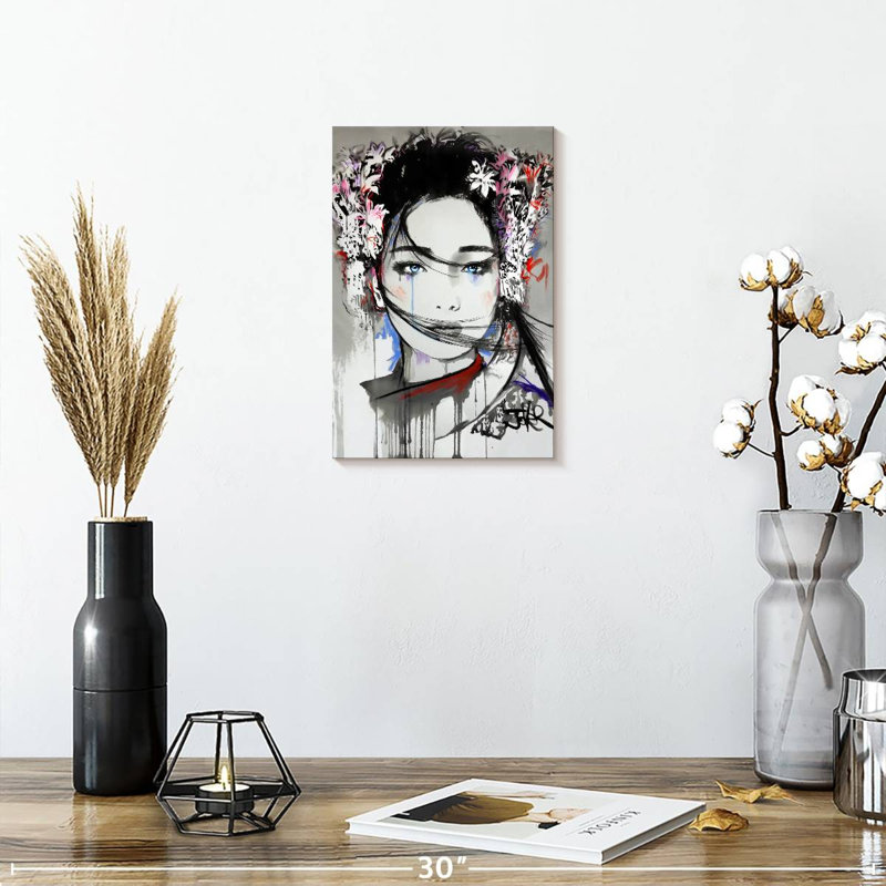Leisha Yin, 12" H x 8" W
