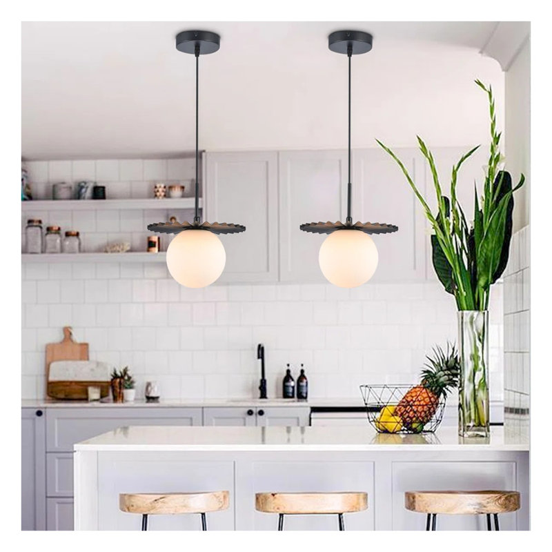 Luminaire suspendu moderne en fer forgé noir avec abat-jour en verre lait pour îlot de cuisine