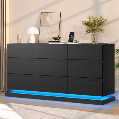Commode moderne et minimaliste à 9 tiroirs avec éclairage DEL, meuble de rangement suspendu avec station de recharge, commode large à 3 colonnes pour chambre, salon et couloir.