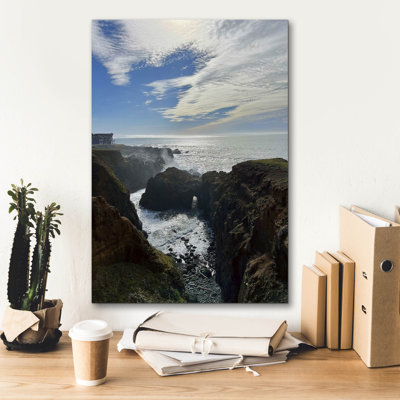  «Sea Caves» par Nicole Dell, art mural sur toile, 18 po x 26 po