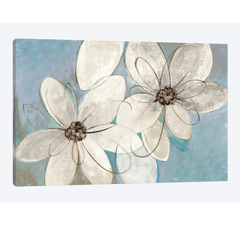 «Blue and Neutral Floral» par Silvia Vassileva, impression sur toile tendue, H 16 po x l 24 po x P 1 po, Blanc