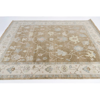 Hand Knotted Wool Oriental Area Rug