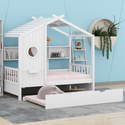 Lit maison en bois