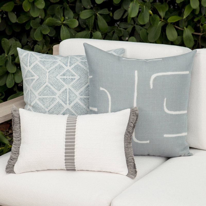 Deluxe Square Indoor/Outdoor Pillow Cover & Insert