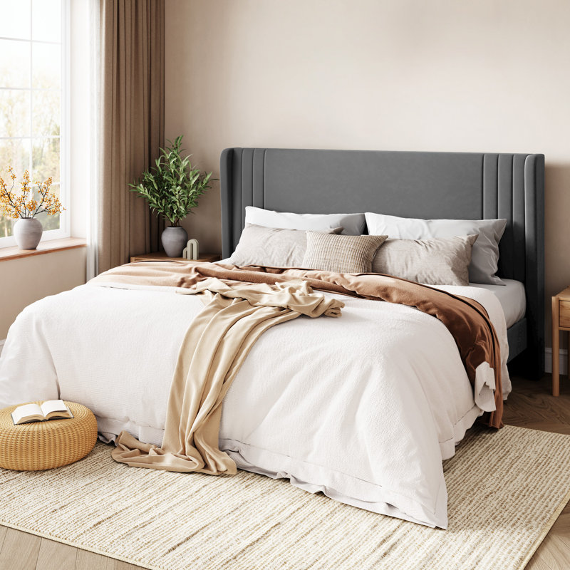 Lit plateforme tapissier en velours à profil bas avec oreilles, Gris clair, Grand