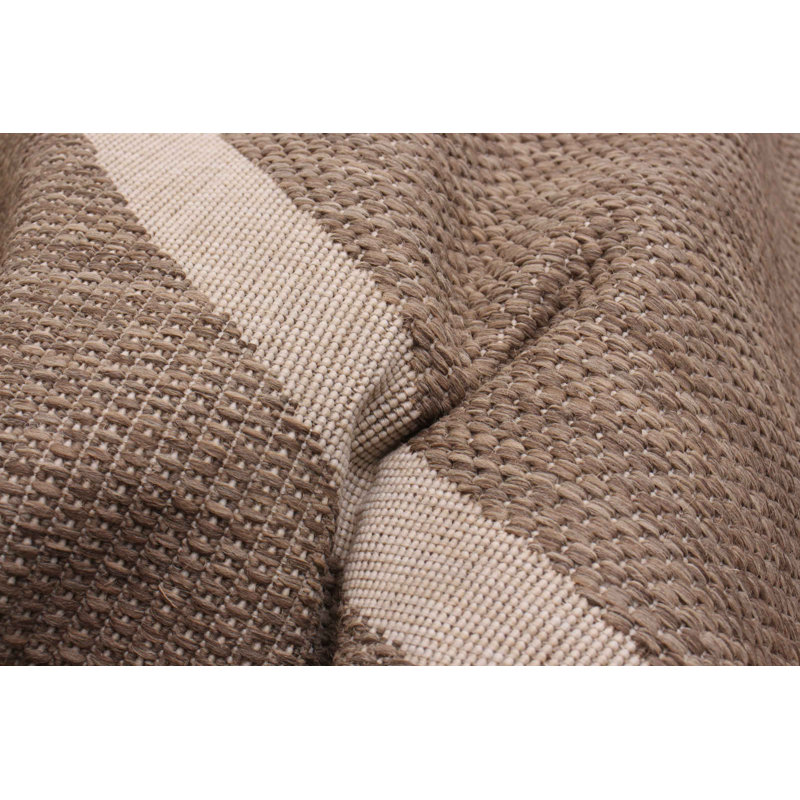 Indoor / Outdoor Rug, Round 6'7"
