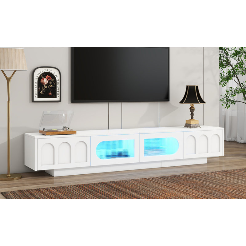 Meuble télé avec portes en verre cannelé, portes d'armoire arquées, lumière DEL contrôlée par l'APP, blanc