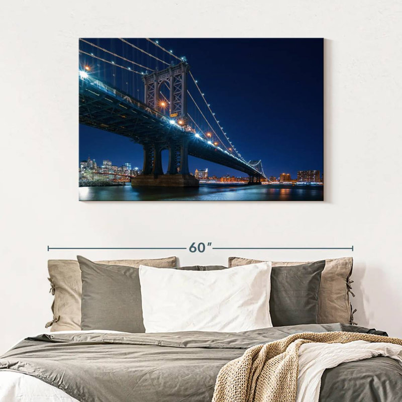 Lilie NYC Bridge At Night, H 32 po x l 48 po