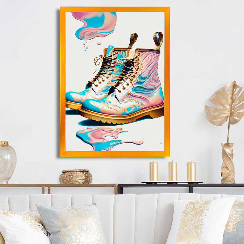 «Rose and Blue Art Deco Army Shoes I», peinture sur toile, H 32 po x l 16 po x P 1 po, Impression dorée sur toile encadrée