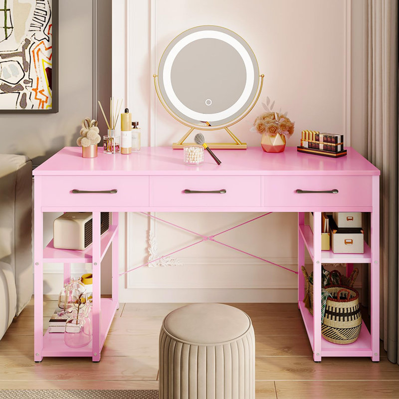 Petit bureau d'ordinateur