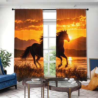 2 PCS Cheval majestueux qui court à travers l'eau au coucher du soleil, impression de paysage, rideaux filtrant la lumière, vue de l'heure dorée vibrante, conception de poche à tringle facile à suspendre, décoration de fenêtre toutes saisons pour le salon et la chambre à coucher