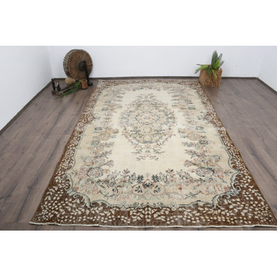 Tapis classique en laine beige 70,9 x 120,1 po