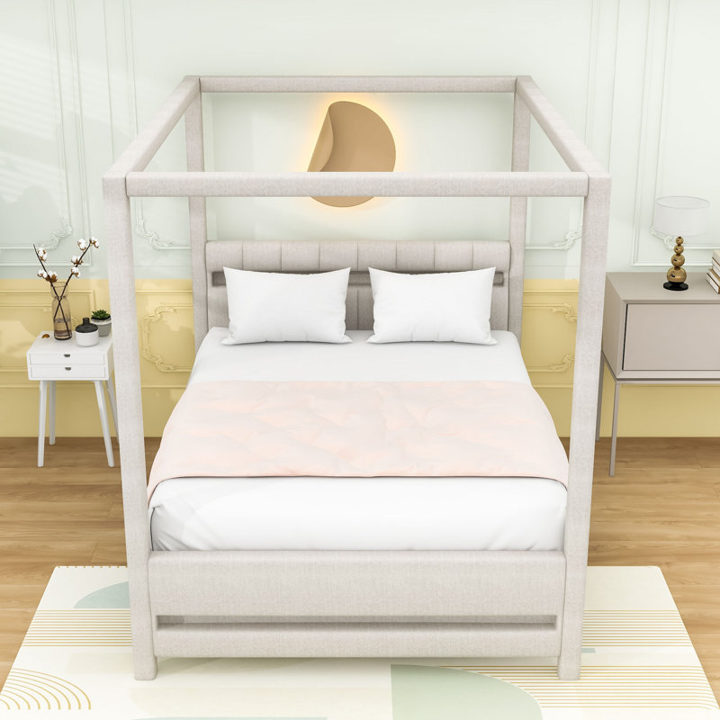 Grand lit plateforme à baldaquin tapissier avec pieds de support centraux