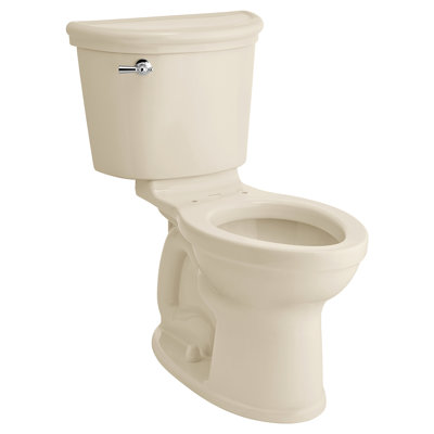 Toilette allongée deux pièces Champion (éconergétique) 1,28 GPF (siège non inclus)