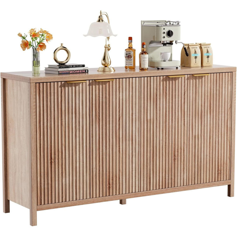Buffet cannelé cannelé, grande armoire de rangement 55 po avec 4 portes et tablettes réglables, console moderne pour salon, cuisine et salle à manger - chêne naturel