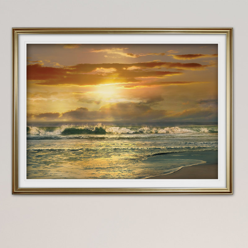 « close to malibu », reproduction de photo sur toile tendue, H 30 po x l 40 po x P 1,5 po, Cadre doré