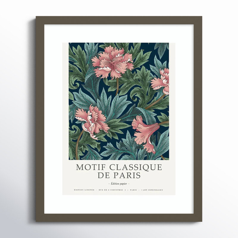 «Sharp Classique 2» par Design Fabrikken - impression encadrée, Noir, H 21 po x l 17 po