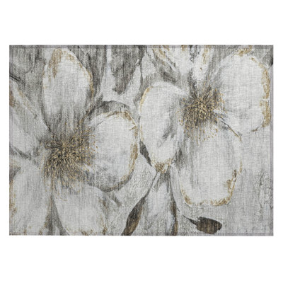 Machine Washable Indoor/Outdoor Xhevrie Silver Rug