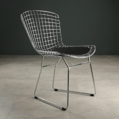 Chaise en métal